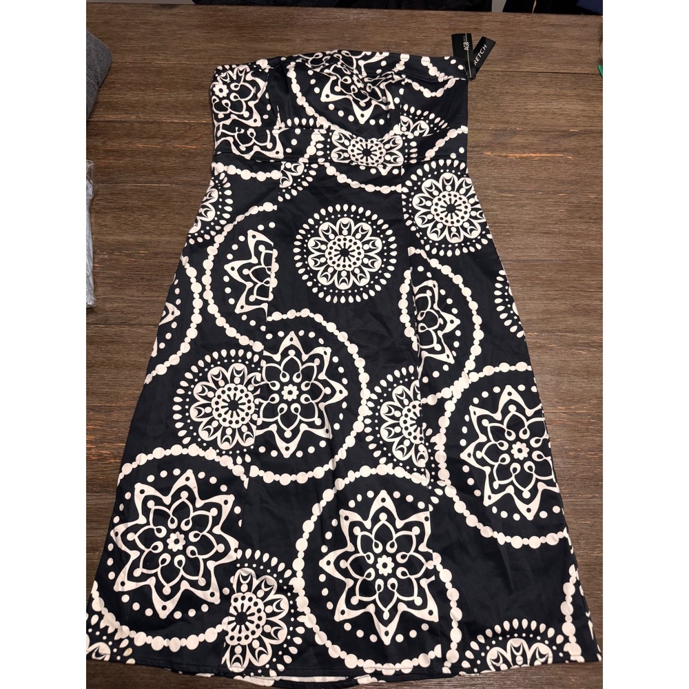AGB Dress Black White Medallion Print Strapless Stretch Midi Dress Size 8 NWT